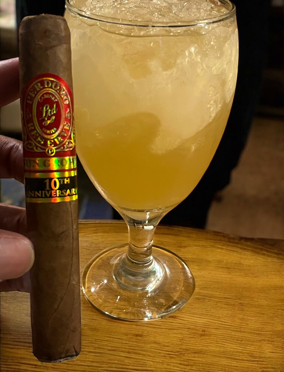 Up next, I’m enjoying a delicious Perdomo Reserve 10th Anniversary Box-Pressed Sun Grown Epicure, perfectly paired with a fine glass of Rabbit Hole. #CigarLifeStyle