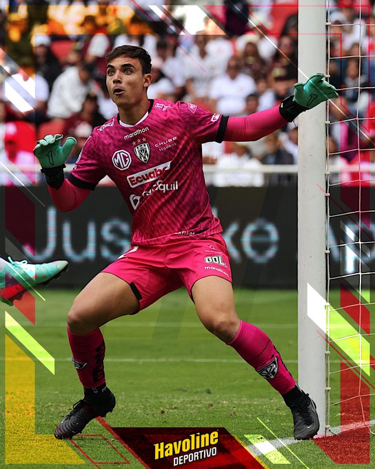 ¡DEBUT INMEDIATO!

El portero nacido en Venezuela, Eduardo Bores, debutó oficialmente con Independiente del Valle. Ingresó al 75 tras la lesión de Guido Villar y terminaron empatando 1-1 vs LDU Quito en la Primera División de Ecuador.