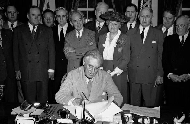 #ResistanceRoots

Today in history, 1944: President Franklin D. Roosevelt signs the G.I. Bill, the last of his sweeping New Deal reforms. By compensating returning service members for their efforts in WWII, the bill helped drive America’s economic expansion over the next 30