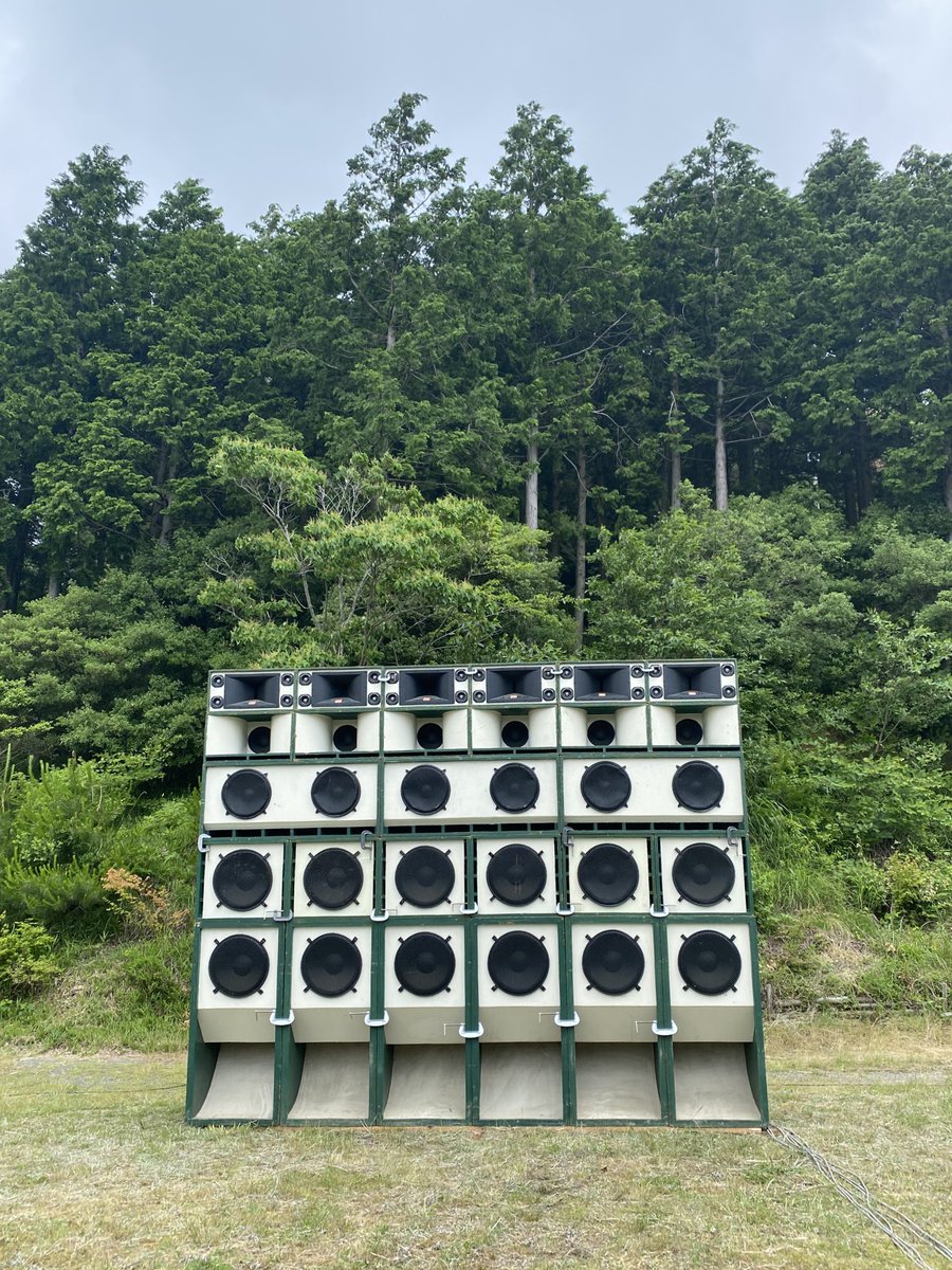 Yard_Studio's tweet image. 天候にも恵まれ無事開催することができました!野外でのサウンドシステムはやはり最高でしたね。そして25年の節目を機会に3世代目の新しいスタートも切ることができました!参加頂いたみなさんありがとうございました。また山頂でお会いしましょう★