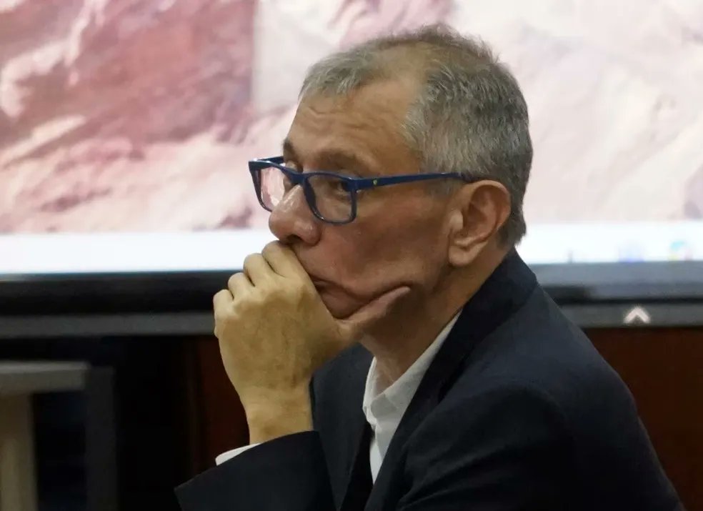 ⚪ Se suspende el quinto día de audiencia por el caso Reconstrucción De Manabí. 

El Tribunal de la Sala de la Corte Nacional de Justicia dará a conocer su resolución el lunes, 30 de junio a las 09:00.