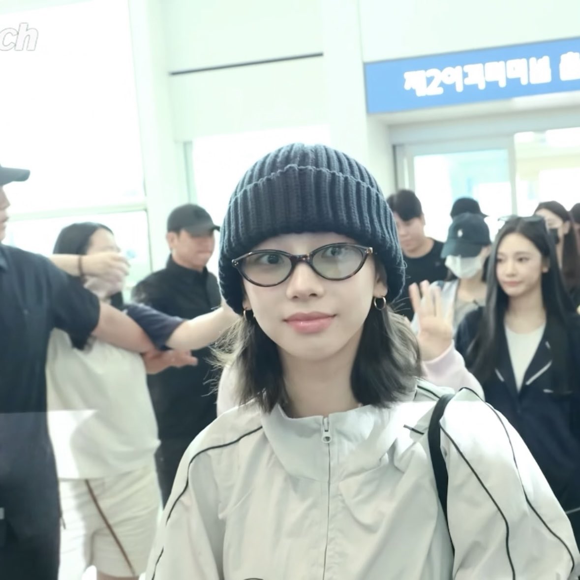 mypiggyjimin's tweet image. ⠀⠀⠀⢀⣀⣀⣀⣀⠀⠀⠀⠀⠀⠀⠀⠀⠀⠀⠀⠀⠀⠀
⠀⠀⡸⠁⠀⠀⠀⠀⠈⠁⠒⠠⠄⢀⡀⠀⠀⠀⠀⠀⠀⠀
⠀⠀⢣⣀⣀⠀⠀⠀⠀⠀⠀⠀⣀⣀⠀⠁⠀⠄⡀⠀⠀⠀ 
⠀⠀⠀⠀⠘⡄⠀⠀⠀⢴⠒⠉⢹⡟⢿⠛⣶⣦⣄⣱⠀⠀
⠀⠀⠀⠀⠀⠈⠓⠤⢄⠀⠑⡄⠀⠳⠞⠷⡼⠶⠃⠀⠀⠀
⠀⠀⠀⠀⠀⠀⠀⠀⠀⠙⠦⠇