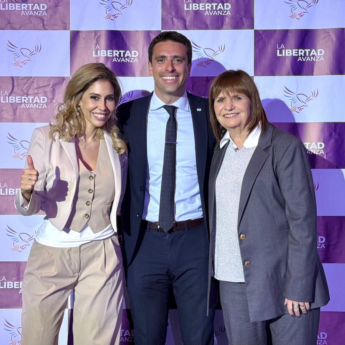 Tenemos muy claro lo que está mal y lo que está bien.
Tenemos muy claro que usurpar está mal, por eso defendemos con firmeza el derecho a la propiedad privada.
Tenemos muy claro que matar está mal, por eso defendemos con fuerza el derecho a la vida. 
Tenemos muy claro que robar y