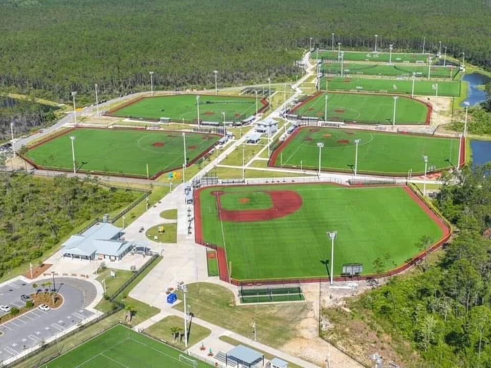 u_prospect's tweet image. Who wouldn’t want to play baseball at the beach. 🌴🌴🌴 @BUncommitted @uncommittedBBs @UncommittedUsa @TampaBSBL 

*Unsigned 2025 High School Grads⬇️
*Post Grad Baseball Program ⬇️