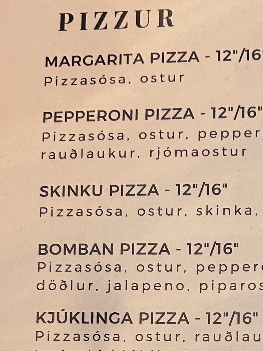 quashie_man's tweet image. Big respect á Einarshúsið í bolungarvík að vera með pizzu til heiðurs @BombaGunni