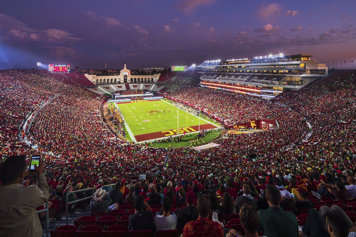 Los Angeles, CA 🗺

Los Angeles Memorial Coliseum📍