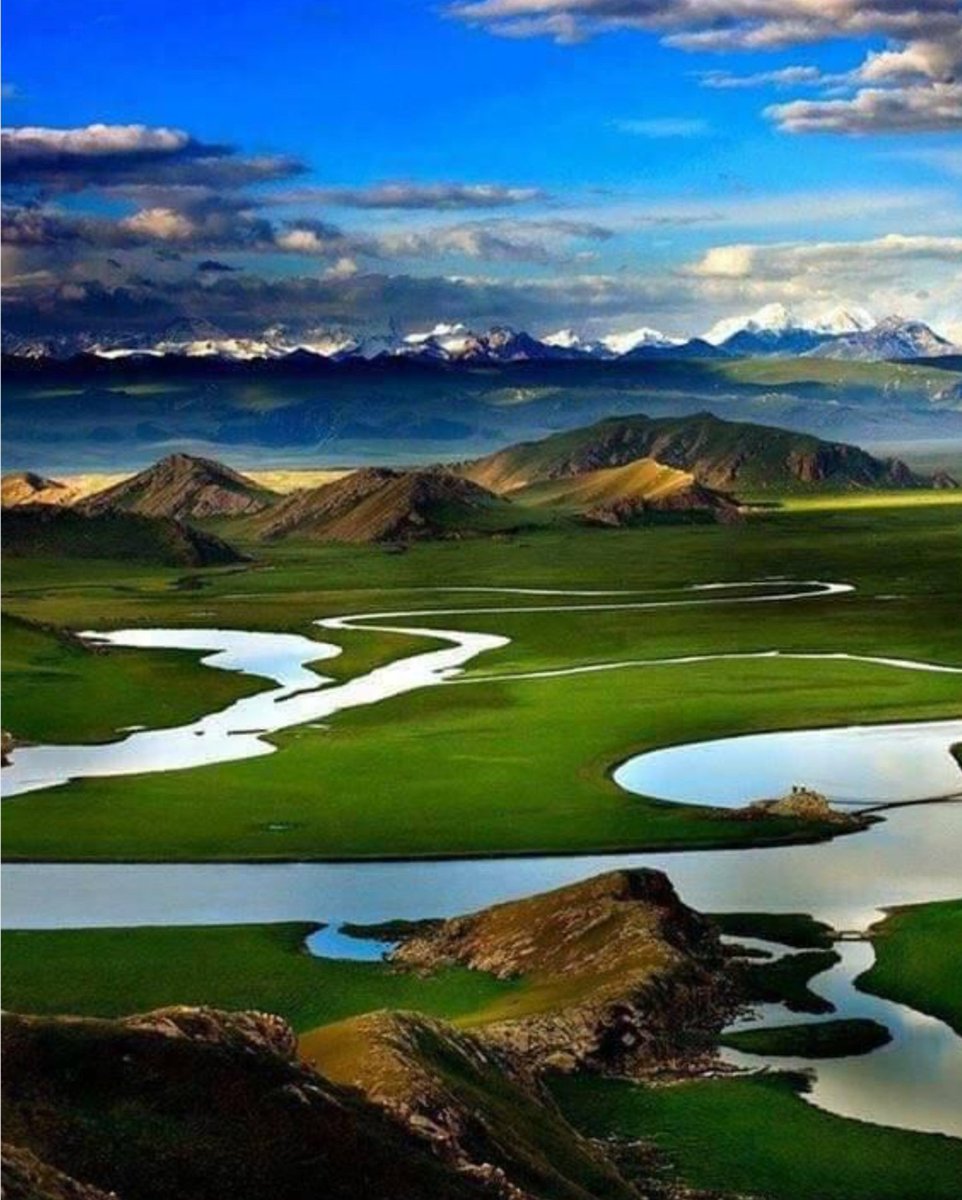 "Нэр төр бол гадаад хүн чанар,хүн чанар бол дотоод нэр төр". Шопенхауэр

Нар буцаж наадам ойртсон шинэ 7 хоногийн  мэндээ...