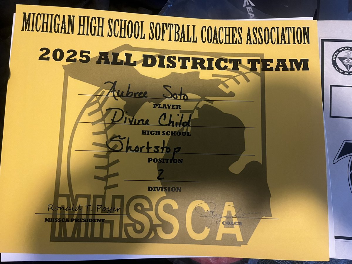 aubreesoto55's tweet photo. Thank you DC softball and everyone for earning All District and All Region at Short Stop❤️
2025🔒
#dcsb #softball #softballrecruit
@divinechildsb
@LL7NV
@D1Softball
@SBRRetweets
@ExtraInningSB
@DivineChildAthl https://t.co/g3W8FoqD5Z