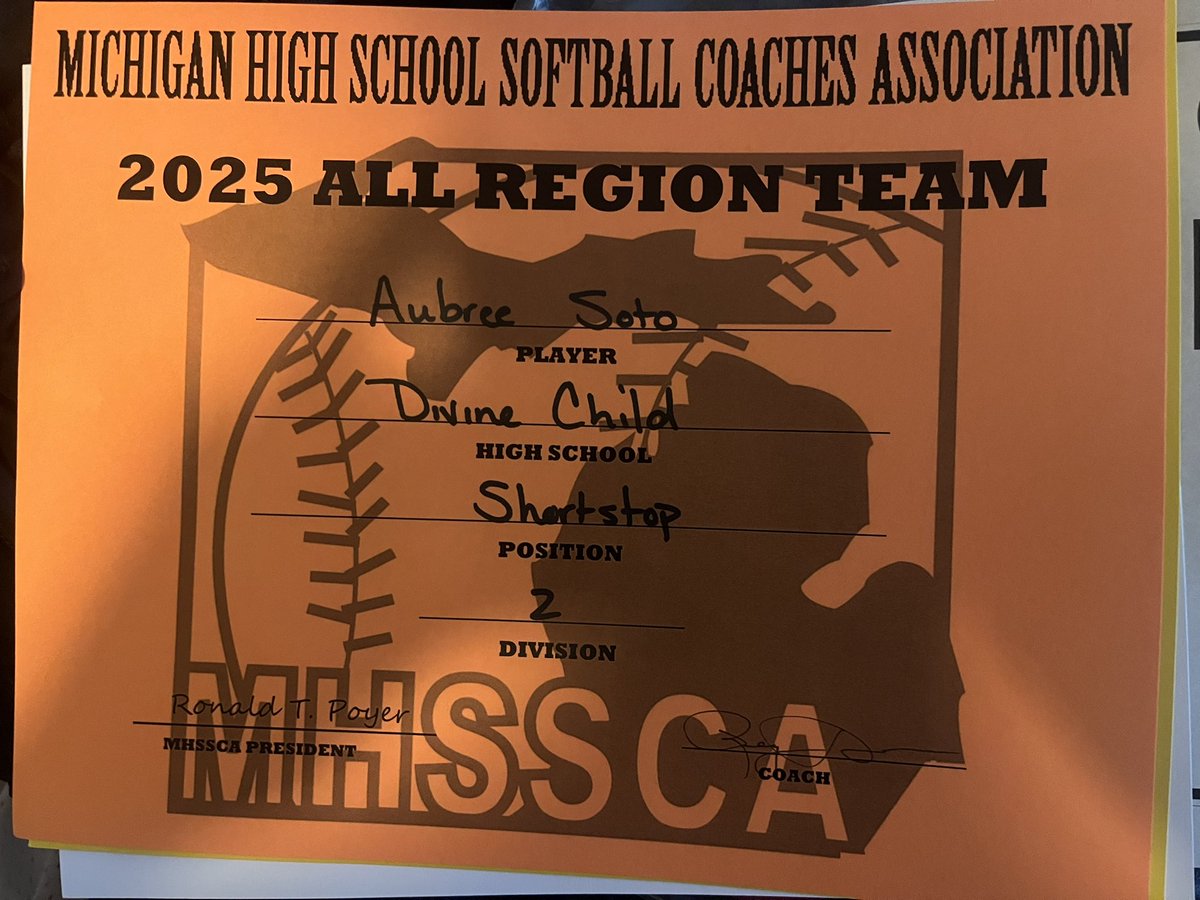 aubreesoto55's tweet photo. Thank you DC softball and everyone for earning All District and All Region at Short Stop❤️
2025🔒
#dcsb #softball #softballrecruit
@divinechildsb
@LL7NV
@D1Softball
@SBRRetweets
@ExtraInningSB
@DivineChildAthl https://t.co/g3W8FoqD5Z