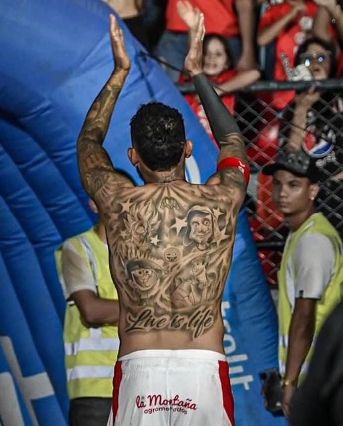 Rafaelacaesta's tweet photo. Este tipo va a jugar en Racing https://t.co/WqFLIDFzpB