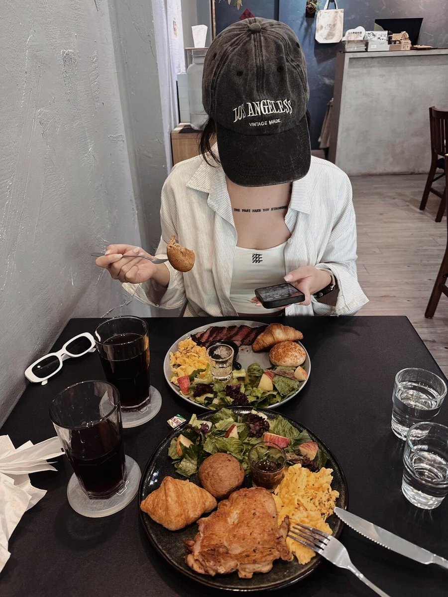 This breakfast is so sumptuous