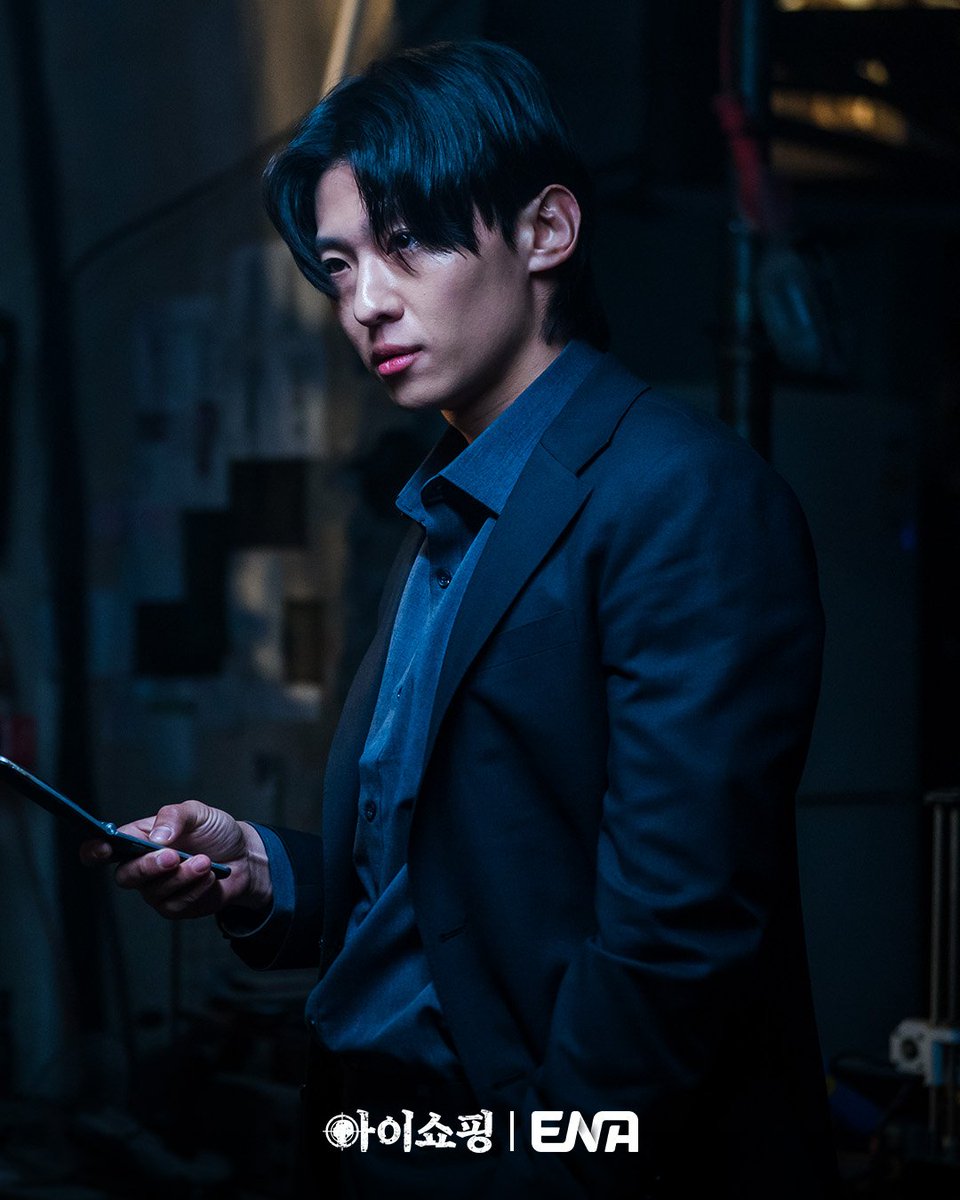 김진영, 불법 매매·입양 조직 운영자 변신…염정아가 키워낸 인간병기

ENA 새 월화드라마 #아이쇼핑 🛒
7월 21일 [월] 밤 10시 ENA 첫방송

#ENA #ENA월화드라마 #ENA드라마 #아이쇼핑 #염정아 #YumJungah #원진아 #WonJina #최영준 #ChoiYoungJun #김진영 #KimJinyoung #덱스 #DEX