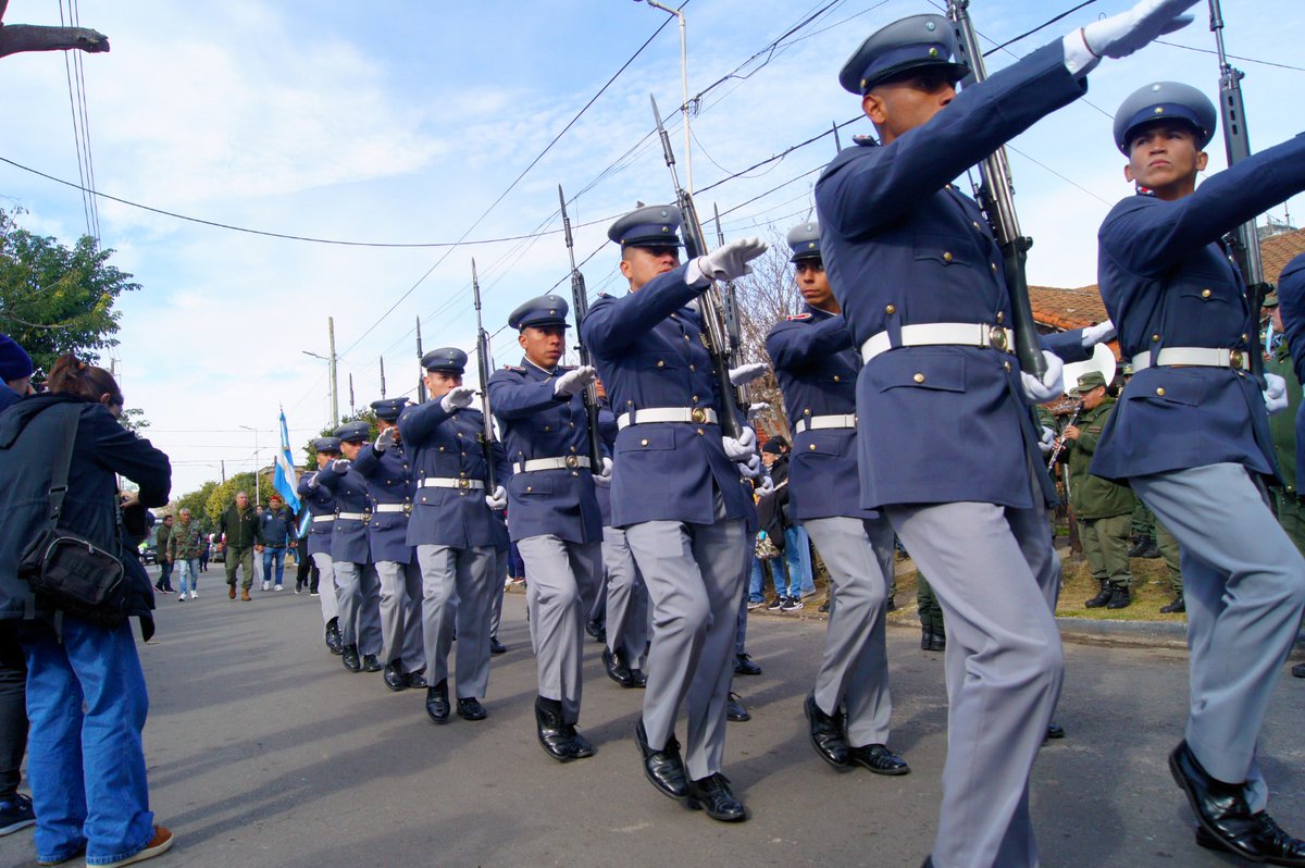 esesc_argentina's tweet photo. Te mostramos mas imagenes de lo que fue la jornada del día sábado en la Plaza Güemes, donde la #ESESC, participó junto a la Gendarmería Nacional, Bomberos Voluntarios, Policía y distintas organizaciones civiles que representaron un espacio dedicado al General Güemes. https://t.co/ZBMllvtoJF