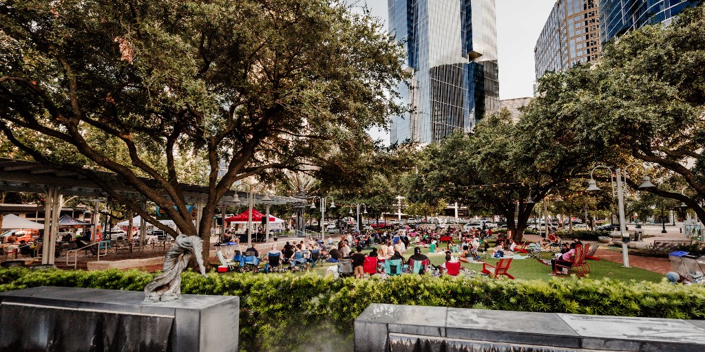 Downtown Houston (@downtownhouston) on Twitter photo Blanket Bingo is BACK this week at <a href="/MarketSquareHou/">Market Square Hou</a>! 🎉🎉
That’s right, the city’s favorite night of bingo, beats, and BIG prizes returns to Market Square Park and you’re not going to want to miss it! 😎🔥
Here’s how it works: 👇
🕕 Bingo packets go on sale at 6 PM
🎲 Games Blanket Bingo is BACK this week at <a href="/MarketSquareHou/">Market Square Hou</a>! 🎉🎉
That’s right, the city’s favorite night of bingo, beats, and BIG prizes returns to Market Square Park and you’re not going to want to miss it! 😎🔥
Here’s how it works: 👇
🕕 Bingo packets go on sale at 6 PM
🎲 Games