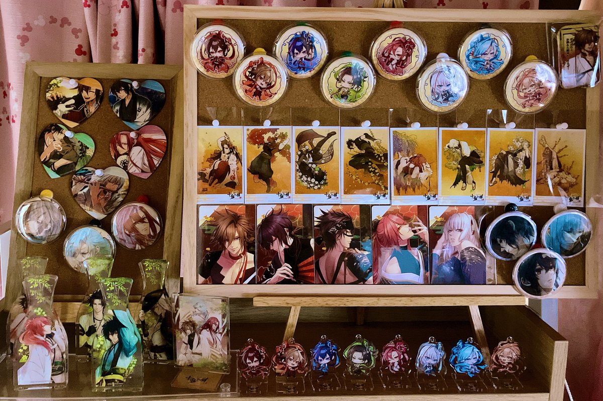 10年ずっと心待ちにしていた大好きな作品の移植版を始めます！
あの時はPSPだったから、絵が綺麗になってるんだろうな〜
特典も綺麗に飾れた！
