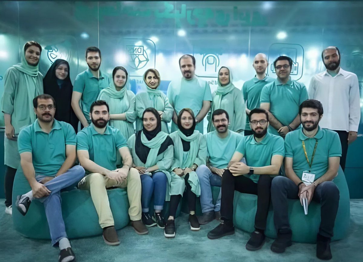 X4LIREZ4X's tweet photo. بعد از ۵ روز اینترنتم وصل شد اومدم بگم ریدم تو قبر جد و آبادتون مادرقحبه‌ها... #MIGA https://t.co/B9bjfm01g2