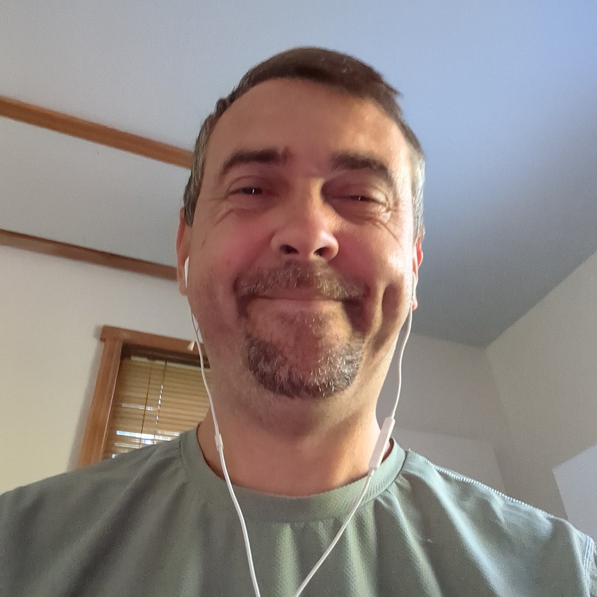 Andy51024237's tweet photo. @vanessaxrosari0 https://t.co/lTWAYyB2od