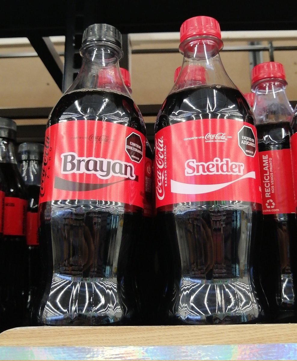 presteaver's tweet photo. Coca Cola también pensó en la gente de Bosa. https://t.co/eX2PEVvqRF