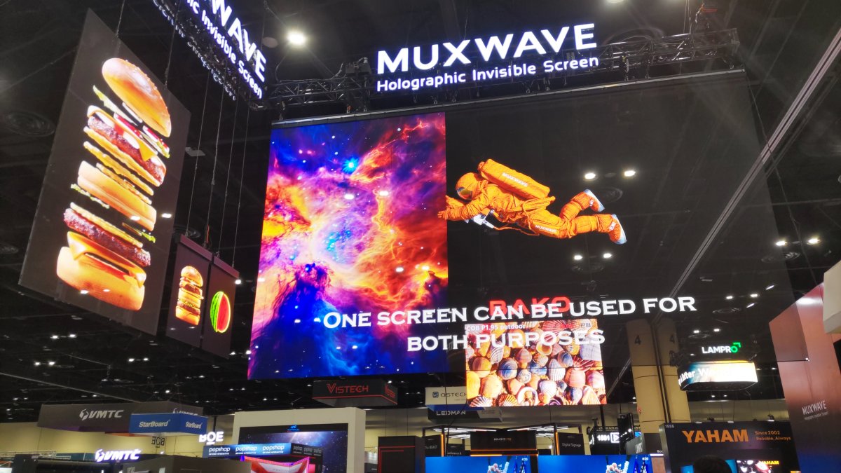 ray_showtech's tweet image. RayはJVR協会の海外視察ツアーに参加させていただきました🇺🇸
#InfoComm では世界各国から最先端技術を持つ企業が集結！🌎✨多様な製品が展示されていました!!

@InfoComm #株式会社レイ #展示会