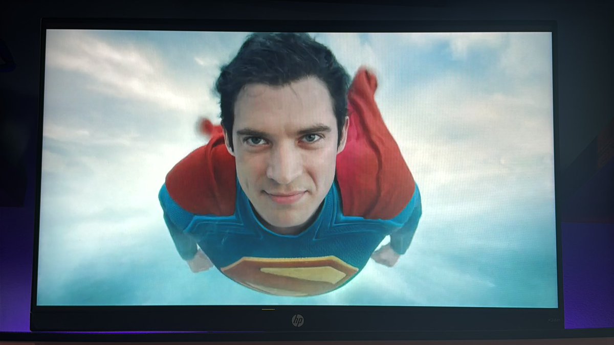 Alex (@alexisamenace) on Twitter photo 