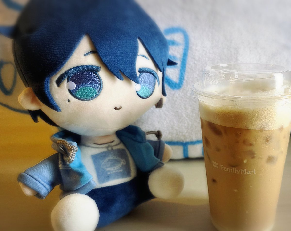 帰国したらやっぱりこれだよね〜ひらめくんと僕ぬい、お留守番感謝🥤🐟️