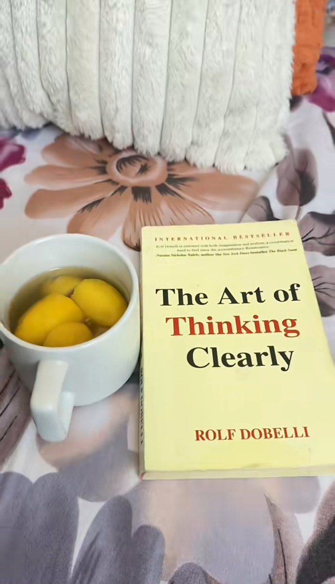 RNidha_AlJannah's tweet image. Jadilah apa adanya, tidak rendah diri walau tak punya, tidak malu walau kekurangan. 
Karena orang yang menghargai
apa yang dia miliki lebih baik daripada orang yang memaksakan diri demi pujian... 🙏

#SelfReminder
#MorningReading