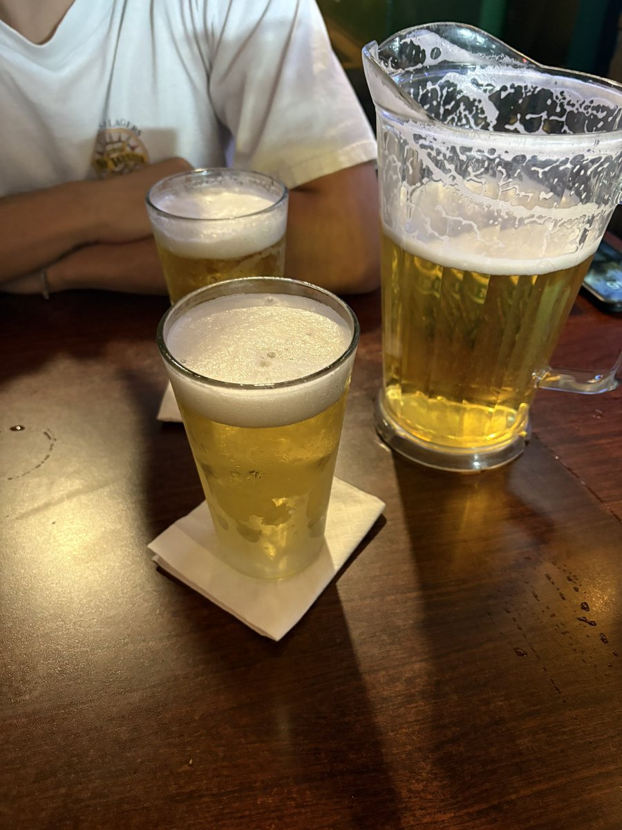 jerrybaglover's tweet photo. Execute Order 66. Exterminate the beers. https://t.co/N5c056uUzd