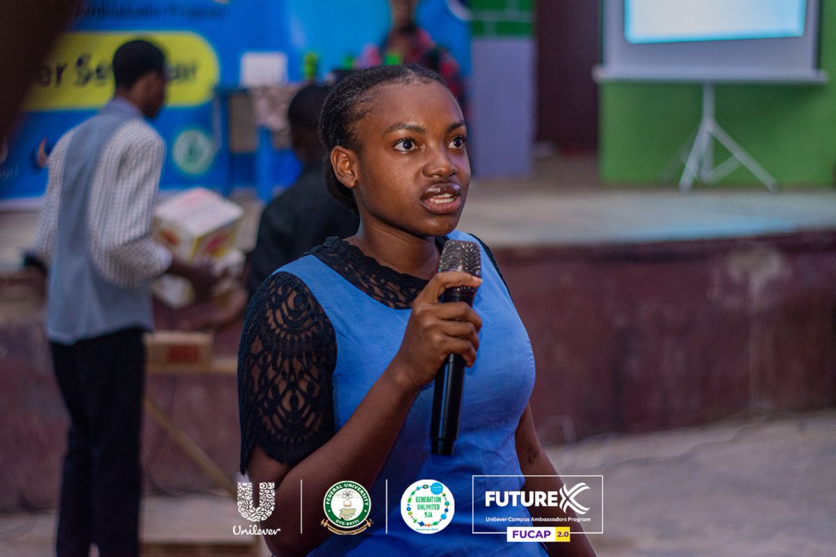 MOJOLA_P_E's tweet photo. I had always wanted to host an event. Well, I had—but, virtually. This time, I had the opportunity to!🤩 @UNICEF in conjunction with @Unilever and @officialFUOYE organized a career seminar for students and I was privileged to be one of the co-hosts, for the event ❤️🙂‍↔️💃 https://t.co/hqBVLg2GtP