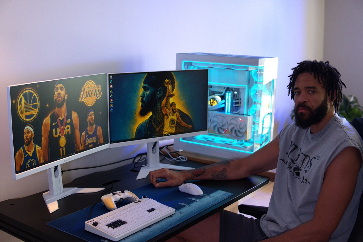 Sonder PC's (@sonderpc) on Twitter photo We teamed up with <a href="/NachoCustomz/">Nachocustomz</a> to build <a href="/JaValeMcGee/">Javale PIERRE 3Xs McGee</a> this insane gaming setup with a custom painted PC π₯
Special thanks to:
<a href="/AORUS_NA/">AORUS North America</a>
<a href="/CORSAIR/">CORSAIR</a>
<a href="/PhanteksUSA/">Phanteks</a>
<a href="/CableMod/">CableMod</a>
<a href="/kingstontech/">Kingston Technology</a>
<a href="/PulsarGears/">Pulsar Gaming Gears</a> We teamed up with <a href="/NachoCustomz/">Nachocustomz</a> to build <a href="/JaValeMcGee/">Javale PIERRE 3Xs McGee</a> this insane gaming setup with a custom painted PC π₯
Special thanks to:
<a href="/AORUS_NA/">AORUS North America</a>
<a href="/CORSAIR/">CORSAIR</a>
<a href="/PhanteksUSA/">Phanteks</a>
<a href="/CableMod/">CableMod</a>
<a href="/kingstontech/">Kingston Technology</a>
<a href="/PulsarGears/">Pulsar Gaming Gears</a>