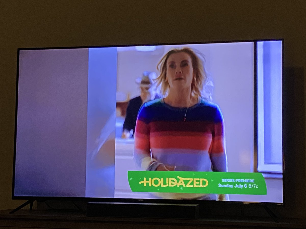 AZoaps's tweet photo. Awww! 💕
@hallmarkchannel
#hannahswensen
#pietodiefor
@barbaraniven
@alisonsweeney
@lisadurupt
@victorwebster https://t.co/nsqwHlgGqD