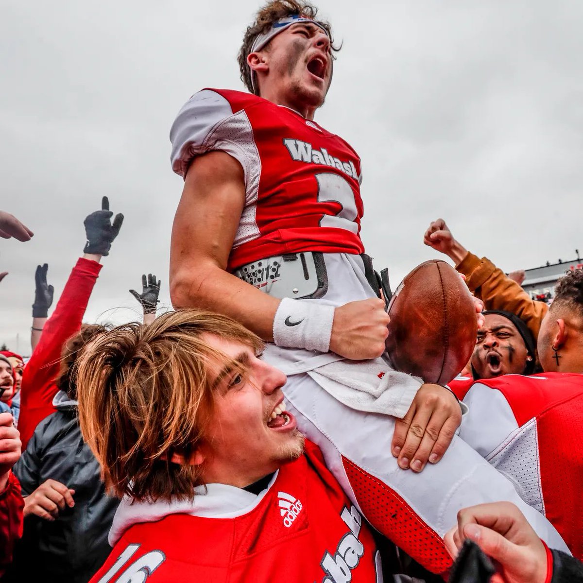 KendanRatini's tweet image. #AGTG After a great afternoon and conversation with @coachbakewatson, I am blessed to receive my first college offer to Wabash!
@LakeParkFootbal @Coach_Kirk_67 @coachgilbert10 @gillincm @CoachChris_Roll @AllenTrieu @scottybscout @OJW_Scouting @EDGYTIM @PrepRedzoneIL…