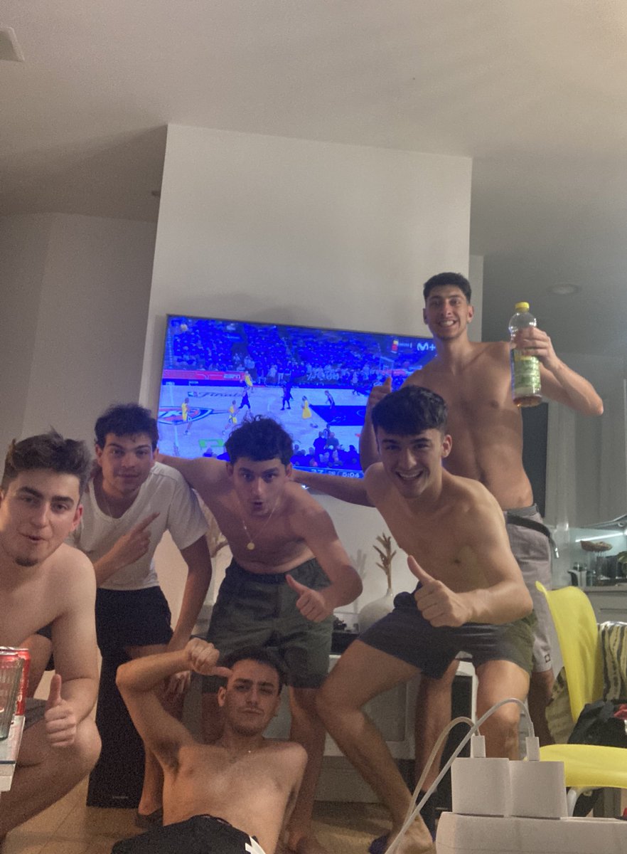 serrawer's tweet photo. #LasFinalesDeTodaLaVida https://t.co/whTqddwJ9z