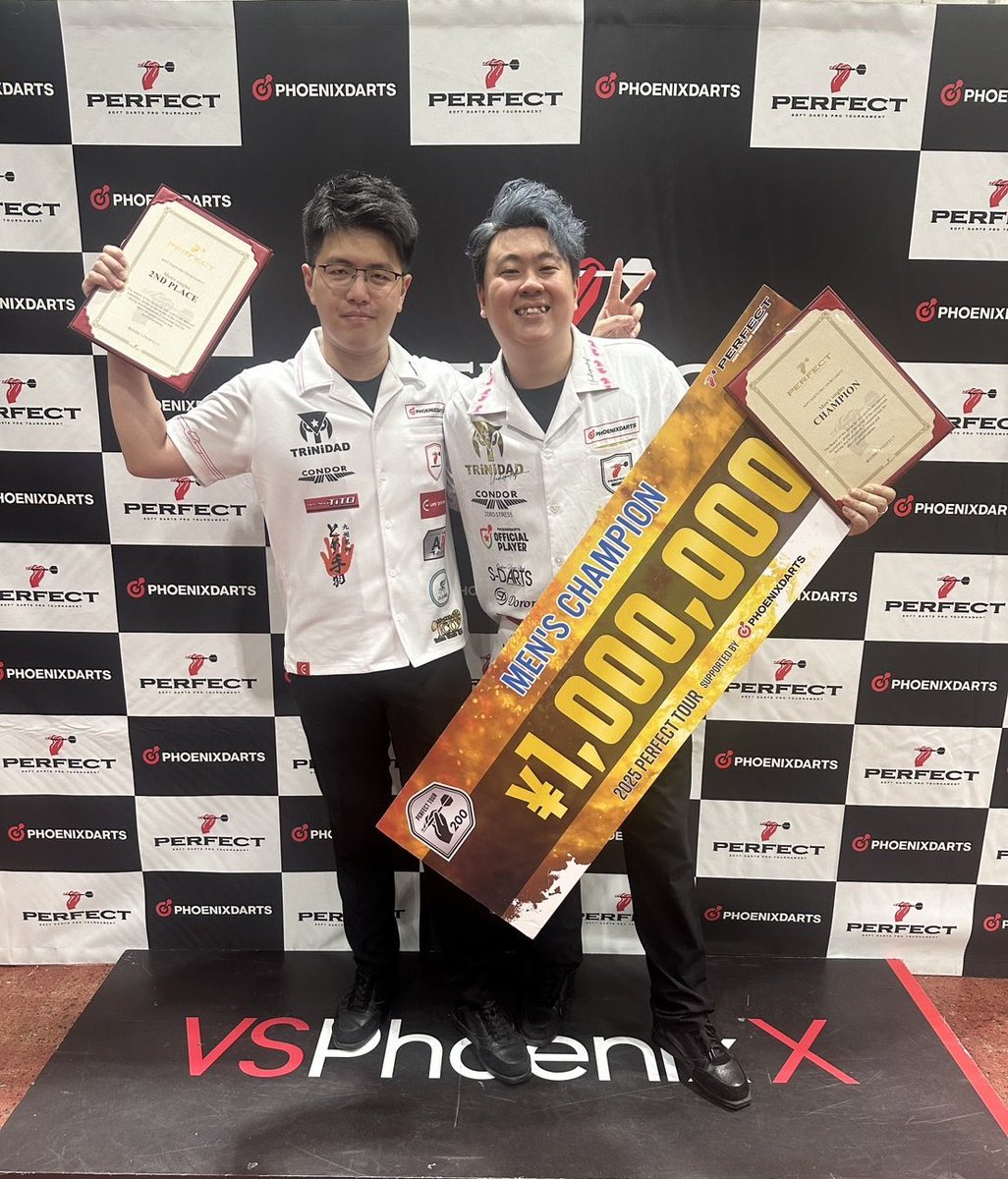 an_sheng0321's tweet photo. 2025 Perfect 第10戰 仙台 2nd 🥈
有慢慢漸入佳境的感覺
新鏢也越來越熟悉 敬請期待🤩
請大家繼續支持我們👏👏
Thanks
#TRiNiDAD
#CONDOR
#AA_Darts_shop_asia
#UME_x_屋米
#LaLaBar
#Dartsshoes_triple20
#錦益金屬工程行 https://t.co/1mG64FbLiV