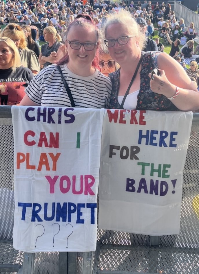 SJGreenacre's tweet photo. @GaryBarlow Had the best time! The show was amazing, you were amazing and your band were amazing. Not bad for my first GB Solo tour ❤️🙈❤️ Thank you for a great tour (and for your time when we met you) ❤️ https://t.co/Ceo1RuBGVu