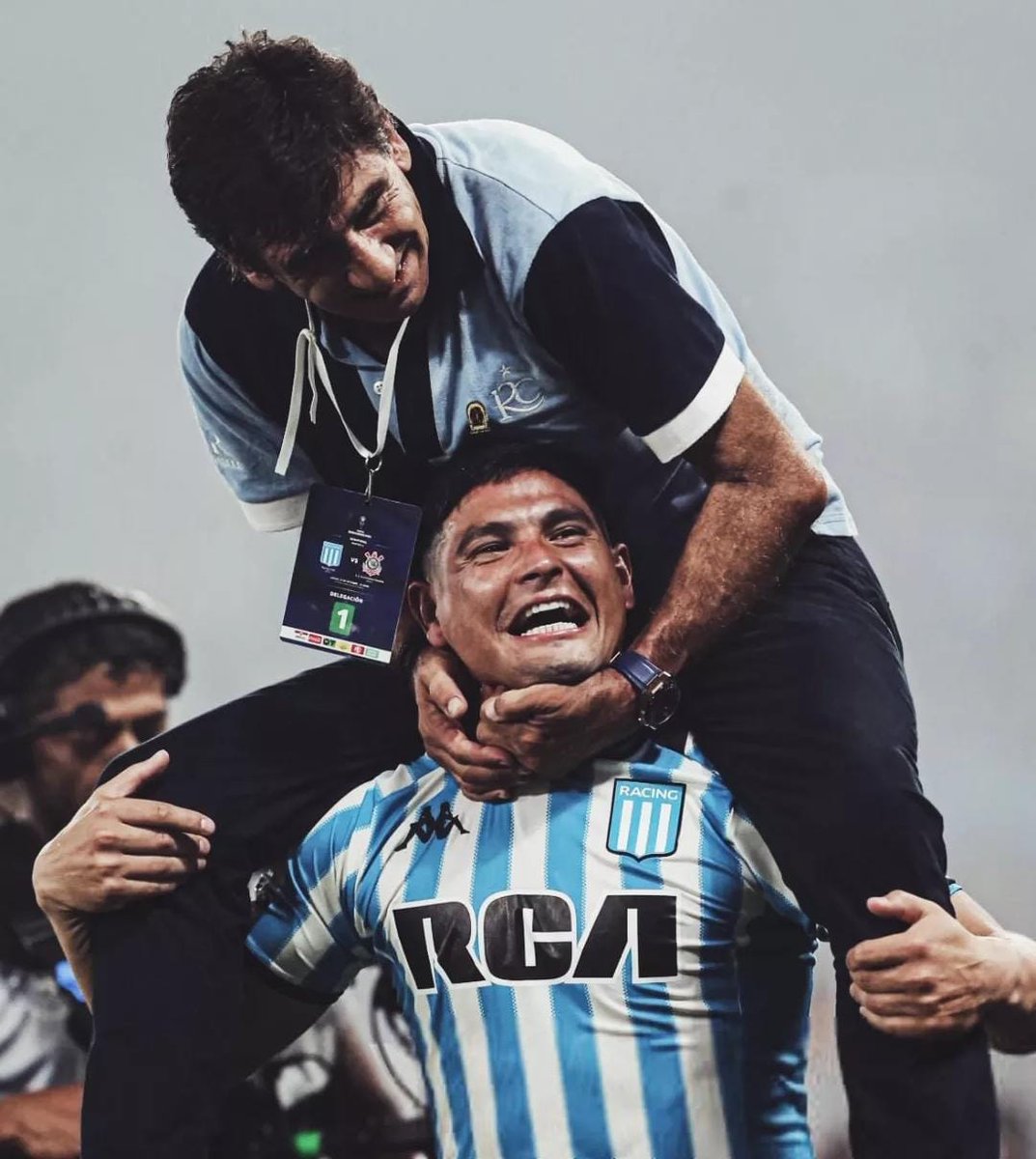 Comu_Racing's tweet photo. NO TE LO MERECES, @DTGustavoCostas https://t.co/Ttsvx3I64b