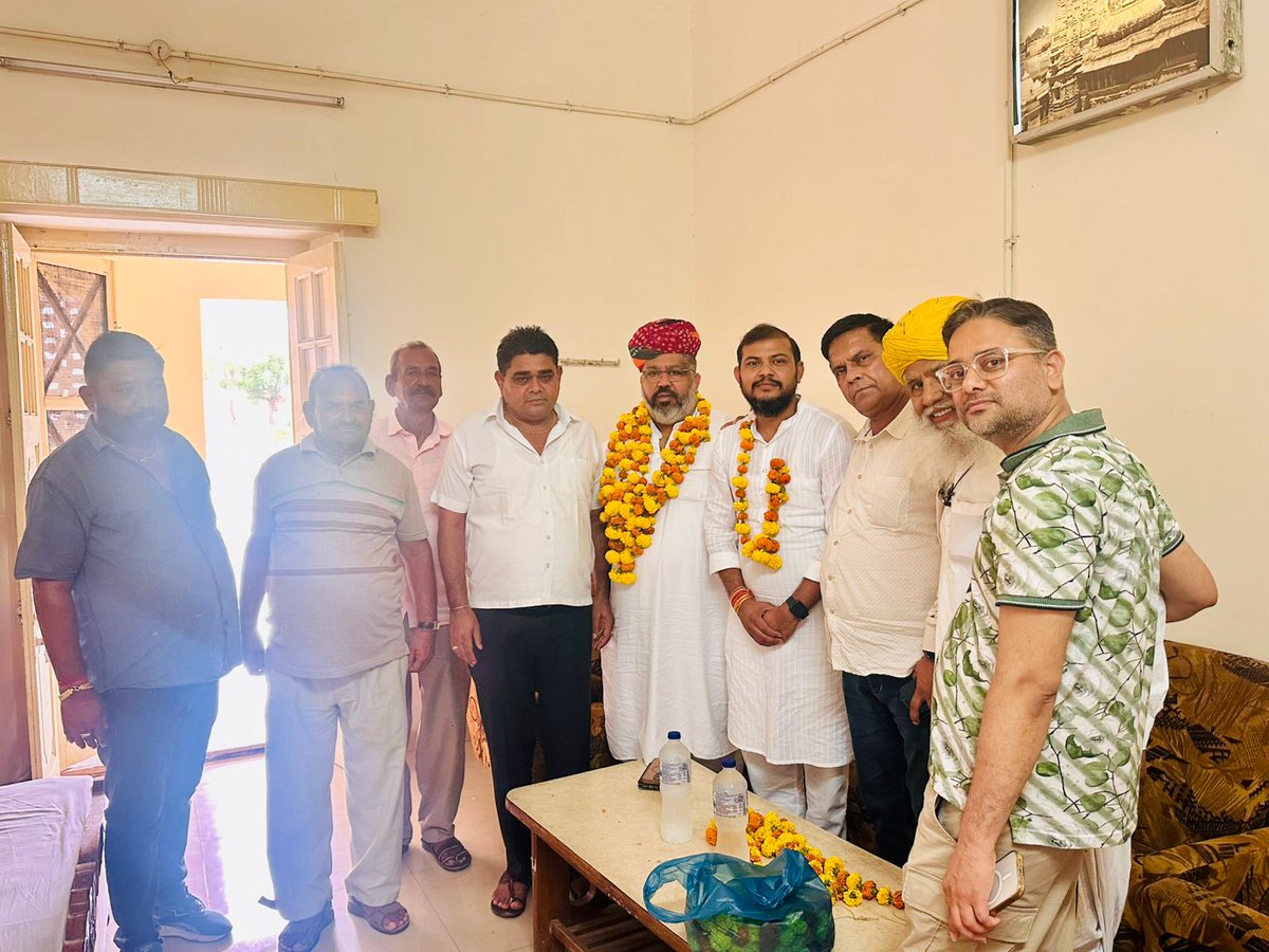AAP Rajasthan (@aaprajasthan) on Twitter photo рдЖрдЬ рдЖрдо рдЖрджрдореА рдкрд╛рд░реНрдЯреА рдХреЗ рдкреНрд░рджреЗрд╢ рдкреНрд░рднрд╛рд░реА рд╢реНрд░реА <a href="/DheerajTokasAAP/">Dheeraj Tokas</a> рдЬреА рдПрд╡рдВ рдкреНрд░рджреЗрд╢ рдорд╣рд╛рд╕рдЪрд┐рд╡ рд╢реНрд░реА <a href="/VishvenderAap/">Vishvender Singh</a> рдЬреА рдХрд╛ рд╕реЛрдЬрдд рдЖрдЧрдорди рдкрд░ рдирд░рдкрддрд╕рд┐рдВрд╣ рдЬреИрддрд╛рд╡рдд рдЬреА рдХреЗ рдиреЗрддреГрддреНрд╡ рдореЗрдВ рдХрд╛рд░реНрдпрдХрд░реНрддрд╛рдУрдВ рдиреЗ рдХрд┐рдпрд╛ рдЬреЛрд░рджрд╛рд░ рд╕реНрд╡рд╛рдЧрдд, рдЗрд╕ рджреМрд░рд╛рди рд╡рд┐рдкрд┐рди рд╡реНрдпрд╛рд╕, рд░рд╛рдорд▓рд╛рд▓рдЬреА рдЬрд╛рдЯ, рдЬреЗрдард╛рд░рд╛рдо рдЬреА рджреЗрд╡рд╛рд╕реА, рдЕрд░реНрдЬреБрди рд╕рд┐рдВрд╣ рдЬреА рдмрд╛рд▓реА рдЖрджрд┐ рдореМрдЬреВрдж рд░рд╣реЗ рдЖрдЬ рдЖрдо рдЖрджрдореА рдкрд╛рд░реНрдЯреА рдХреЗ рдкреНрд░рджреЗрд╢ рдкреНрд░рднрд╛рд░реА рд╢реНрд░реА <a href="/DheerajTokasAAP/">Dheeraj Tokas</a> рдЬреА рдПрд╡рдВ рдкреНрд░рджреЗрд╢ рдорд╣рд╛рд╕рдЪрд┐рд╡ рд╢реНрд░реА <a href="/VishvenderAap/">Vishvender Singh</a> рдЬреА рдХрд╛ рд╕реЛрдЬрдд рдЖрдЧрдорди рдкрд░ рдирд░рдкрддрд╕рд┐рдВрд╣ рдЬреИрддрд╛рд╡рдд рдЬреА рдХреЗ рдиреЗрддреГрддреНрд╡ рдореЗрдВ рдХрд╛рд░реНрдпрдХрд░реНрддрд╛рдУрдВ рдиреЗ рдХрд┐рдпрд╛ рдЬреЛрд░рджрд╛рд░ рд╕реНрд╡рд╛рдЧрдд, рдЗрд╕ рджреМрд░рд╛рди рд╡рд┐рдкрд┐рди рд╡реНрдпрд╛рд╕, рд░рд╛рдорд▓рд╛рд▓рдЬреА рдЬрд╛рдЯ, рдЬреЗрдард╛рд░рд╛рдо рдЬреА рджреЗрд╡рд╛рд╕реА, рдЕрд░реНрдЬреБрди рд╕рд┐рдВрд╣ рдЬреА рдмрд╛рд▓реА рдЖрджрд┐ рдореМрдЬреВрдж рд░рд╣реЗ