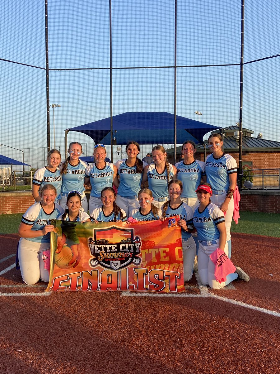 Flames08SB's tweet image. Congrats to these ladies. After a great weekend of softball they finished 6-2-1 and in 2nd place in the Vette City Summer Showcase in Evansville, Indiana.