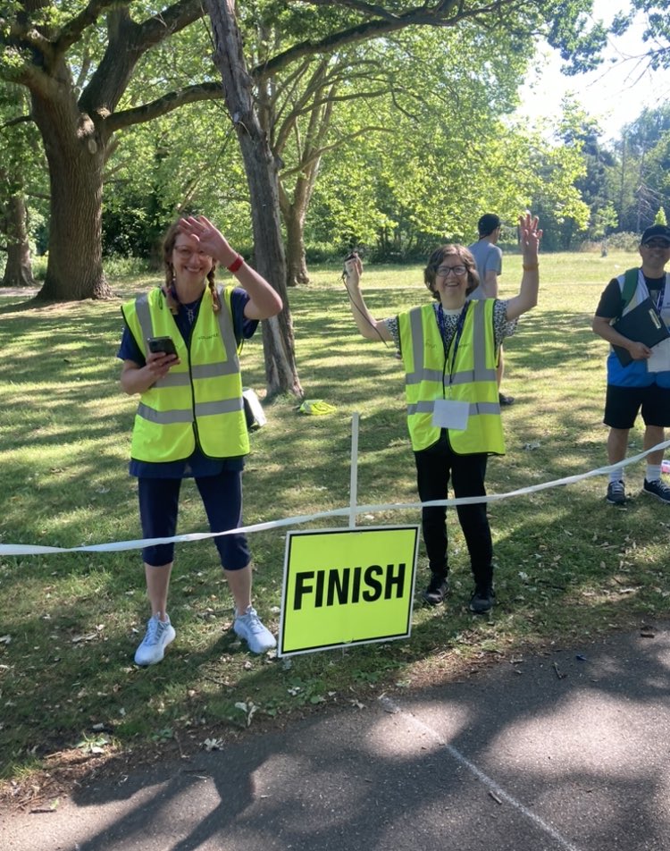 Our Co Event Director Mark yesterday visited Pymmes junior parkrun, the newest London event, and volunteered  as Tail Walker. He also got a very welcome ice lolly for his efforts! The Pymmes junior course is in a very pretty park with a super friendly and welcoming event team!