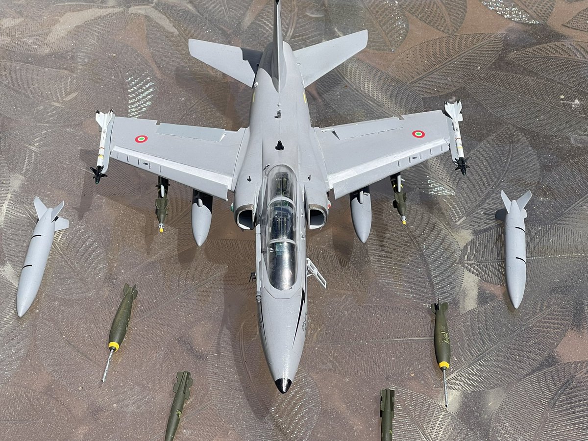 bilalsarimeseli's tweet photo. #scalemodels
#scalemodelling
#plasticmodelplanes
#aircraftmodel
#modelairplane
My latest built 1:48 AMX A-11B Trainer Two Seater from AMX International on @eBay #airmuseum #aviation #art
https://t.co/4vVItT7AtT https://t.co/IPE6EO2c9I