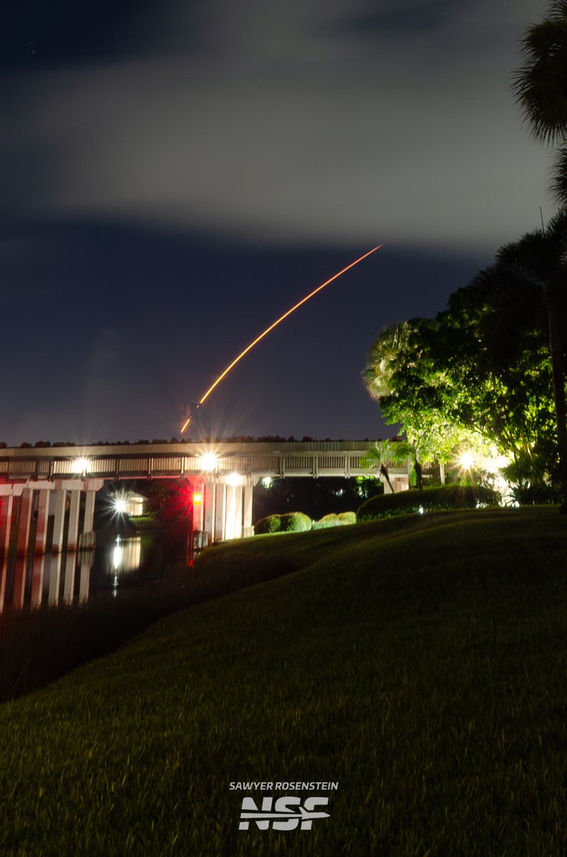 Launch 1 of 2 today: complete.

A single cloud decided to join the photo just as the Starlink 10-23 mission launched from SLC-40 in Florida.

This was taken 150 miles south. Next: Atlas V with Kuiper-2 which I hope to have shots from 2 miles away.

Rewatch the launch: