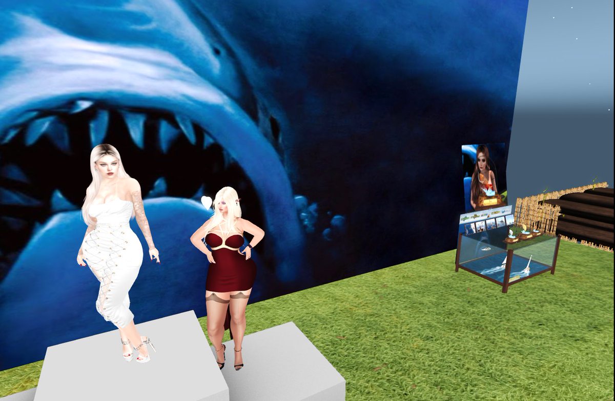 Vivijeanne's tweet photo. #Fishunt #Secondlife #Pornfish #Royalfishcontest 
One of the top 3 fishers in the Royal fish contest this week again . Taking home a nice chunk of that royal pot and some extra votes too !  WTG Winners :) https://t.co/bRsdTaLWkR
