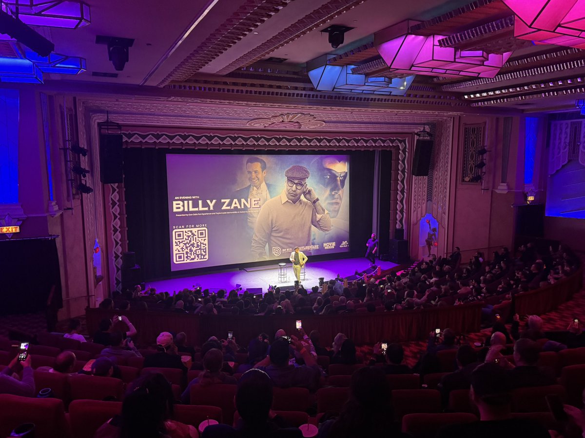 RackoJacko360's tweet image. Had the pleasure to met the wonderful @BillyZane  at Sydney #Supernova2025 &amp;amp; went to the Hayden Orpheum for a special Q&amp;amp;A screening of the Phantom, Such a chill &amp;amp; cool dude.  #Thephantom #Kitwalker #Comiccons #Fanconventions #Billyzane