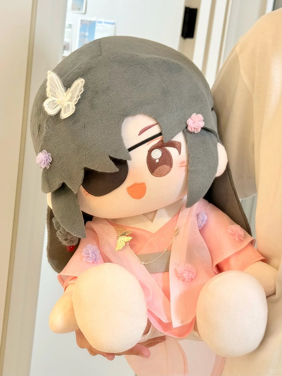 cqlderivs's tweet image. Physical picture!🤩
There are also plush dolls from other IPs at this exhibition!!
#TGCF