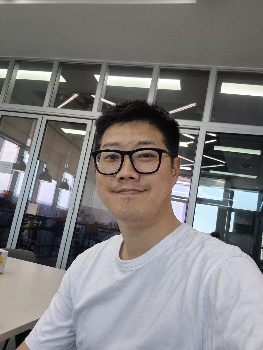 xangle_cto's tweet image. kol들 보니 두가지중 한가지를 가지면 kol이 되는것같더라고요

1. 얼굴사진 올리기
2. Web3/투자 전문가

2번은 안될것같고 1번 올려봅니다 맞팔해드려요!!!
