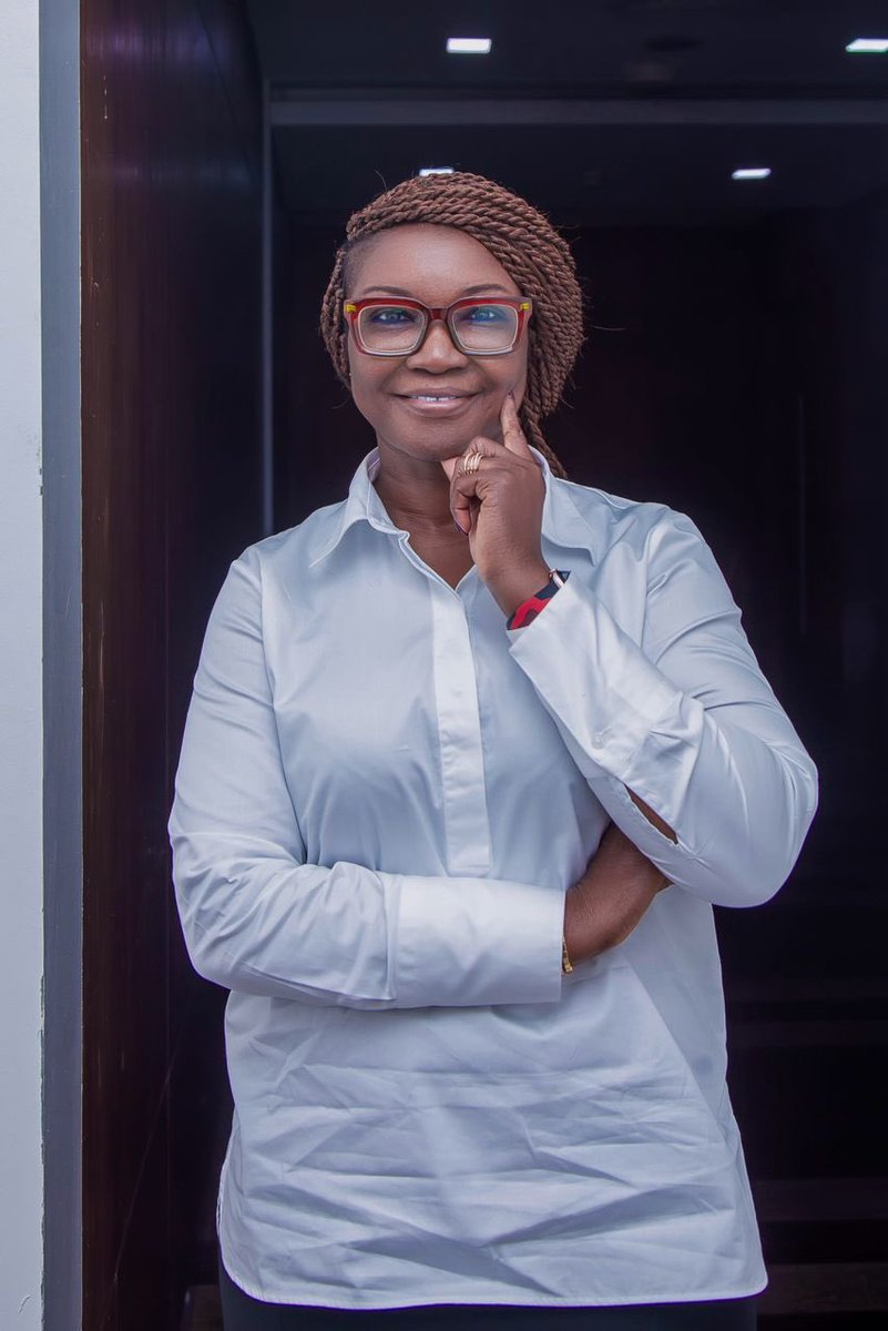 joyce_bawah's tweet image. Communication 101

If poise and body language were personified, the award would undoubtedly go to President John Dramani Mahama, and of course, Vice President Naana Jane Opoku-Agyemang. Their composure, body language, gestures, choice of words, tone and overall demeanour reflect…