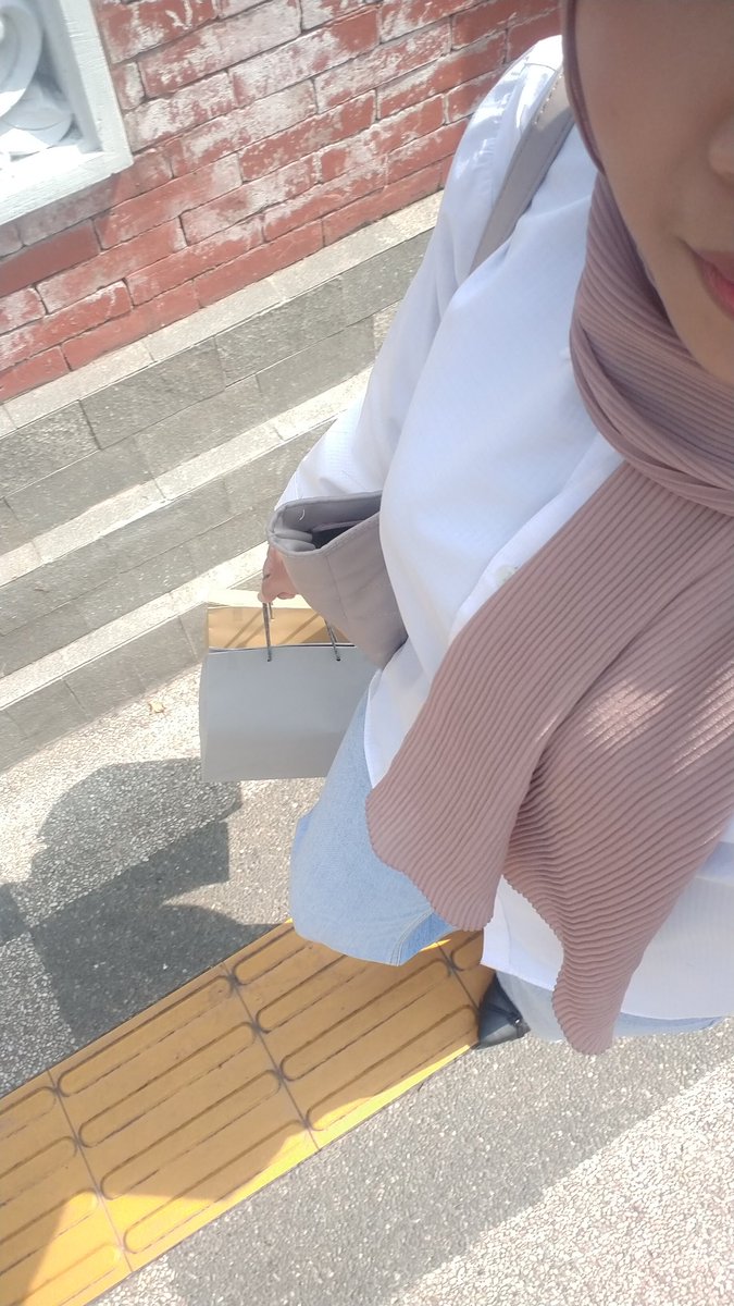 favvanilla's tweet photo. another day, another kondangan akademik https://t.co/iQyaeyIz2z