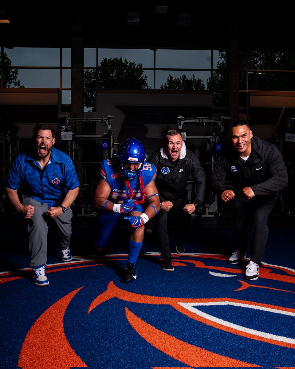 ta_amilo's tweet image. Thank you @BroncoSportsFB for a great OV!! @A_Hassanein91 @Coach_SD @coachfrankmaile @CoachChinander @JabrilFrazier @kyleyoung_BSU @bjmullinBSU @CoachCollins46 @shaunyfisk