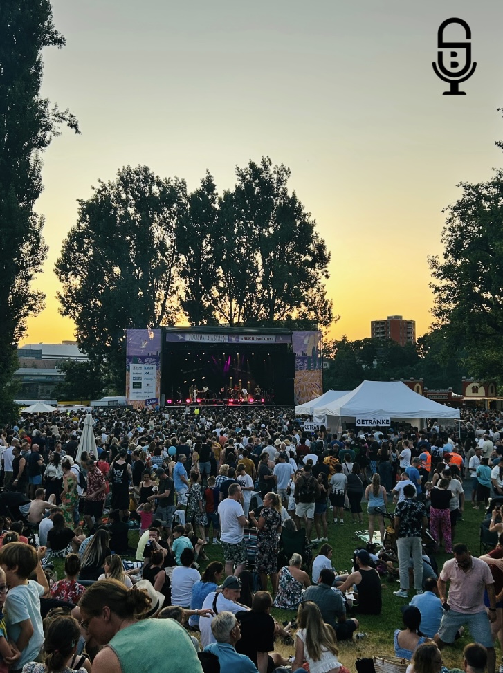 stimmbar's tweet photo. Im Einsatz für 150 Jahre Birsfelden!

Danke der Live Mountain GmbH für das Vertrauen. Eine tolle Bühne und ein Set von Lo &amp; Leduc das die ZuschauerInnen begeisterte.

Ein Fest, das in Erinnerung bleibt!

#stimmbar #EventSupport #Teamwork https://t.co/Nu6VZwpoGr
