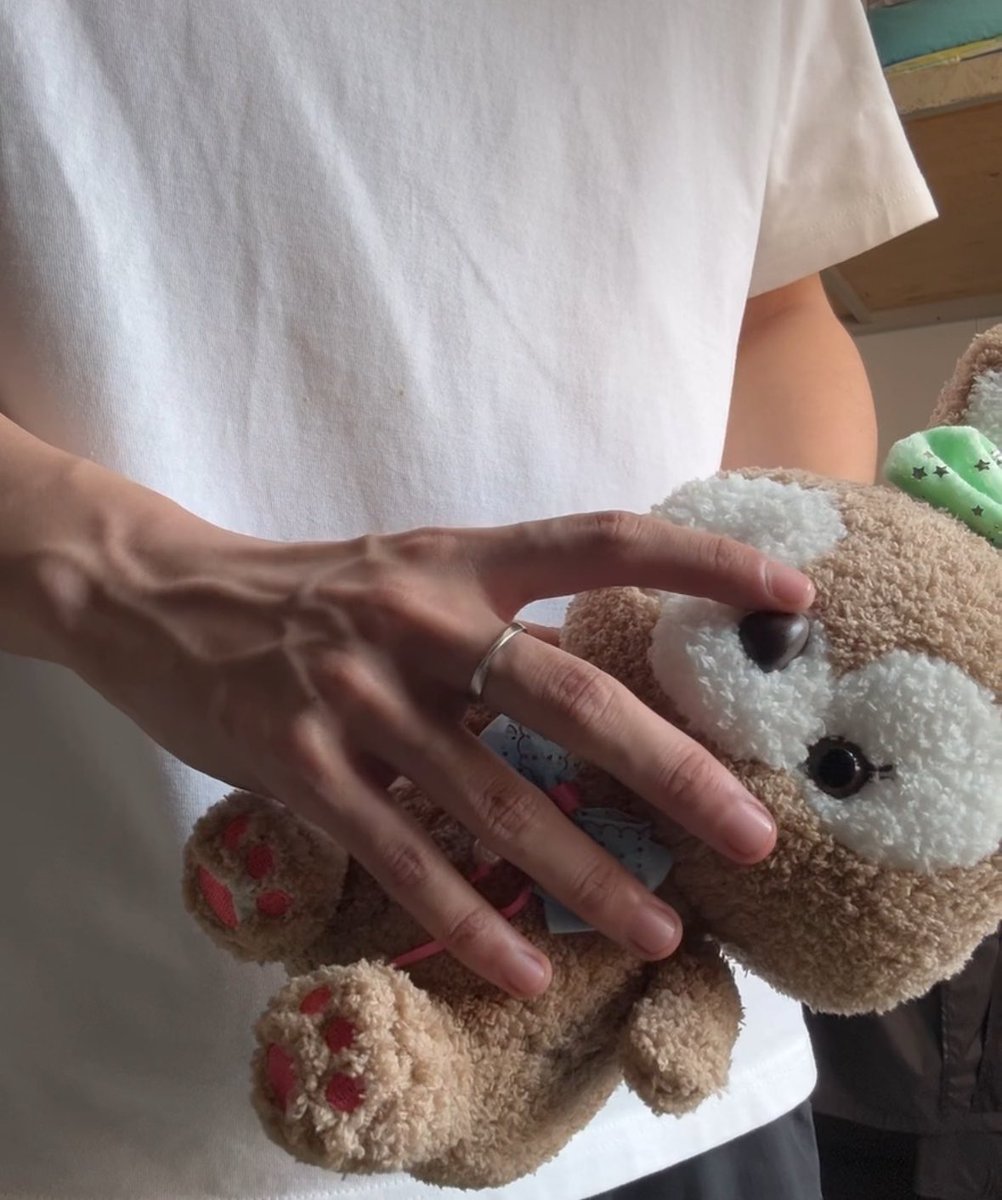 小兔子乖乖，把门开开.#手控 #掐脖子 #小狗日记