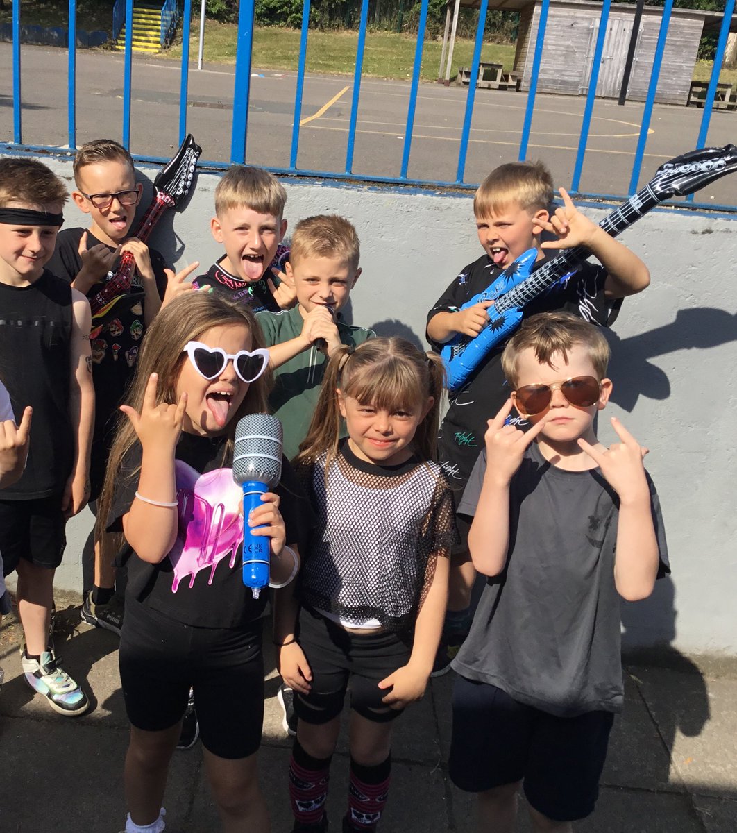 Bournmoor Primary Sc tweet media